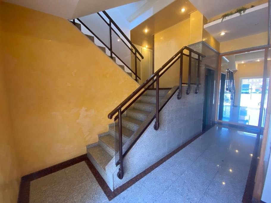 Apartamento Loft, 滨海略雷特 外观 照片