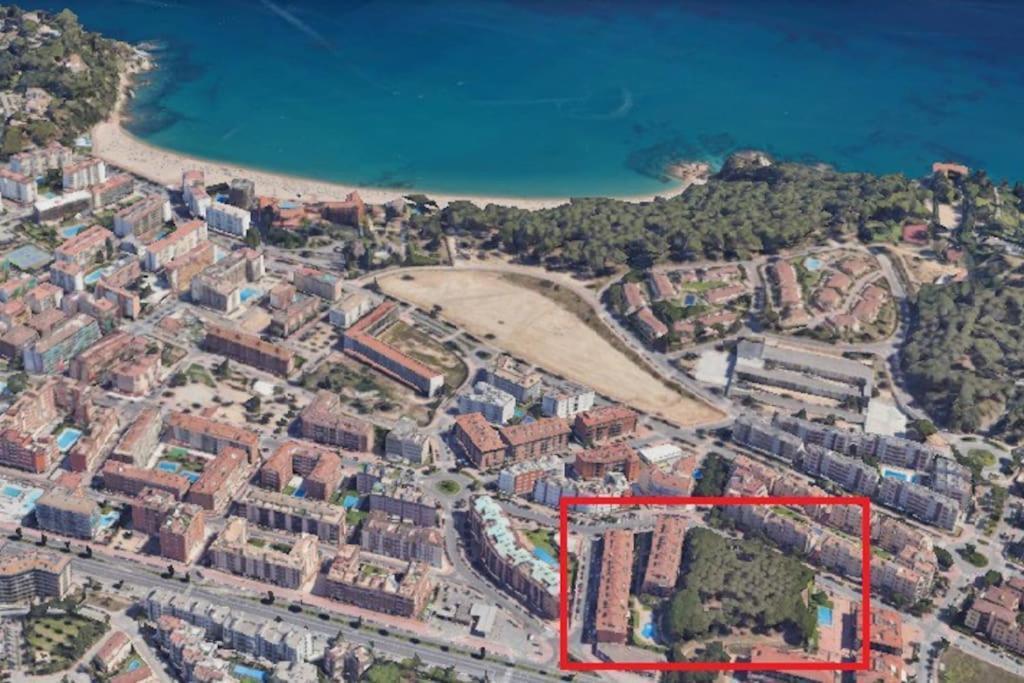 Apartamento Loft, 滨海略雷特 外观 照片